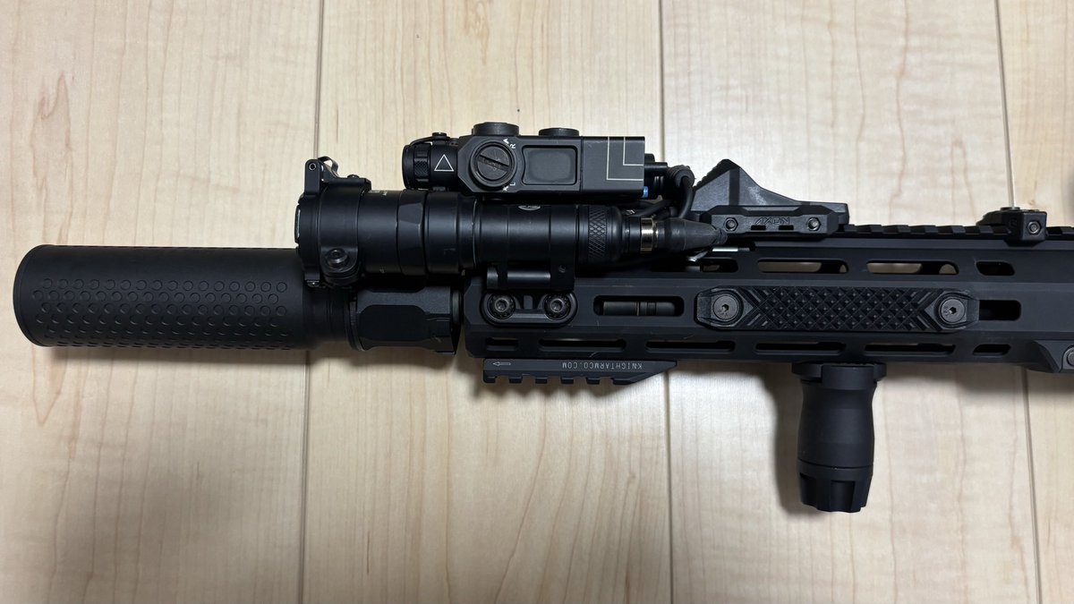 dekotyuu's tweet photo. DASM4 KAC SR-15 mod2.1
#DAS #DASM4 #GBLS #Hellopoint #KAC #knights_armament #sr15 https://t.co/rnFZfG2J36