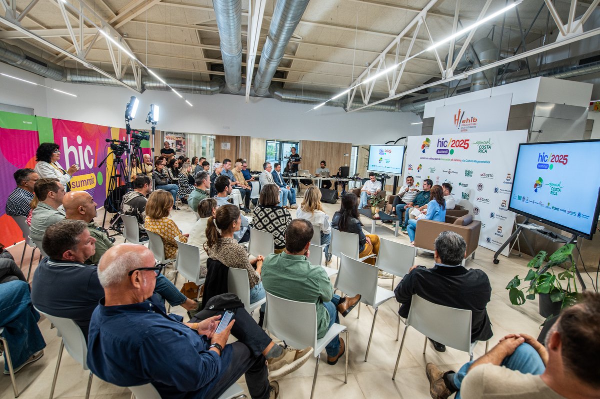 V3rtice's tweet image. La gastronomía sostenible ya no es el futuro. Es el presente. Desde V3rtice coordinamos la cobertura del #HICSummit2025 en Ibiza, posicionándolo como referente en sostenibilidad, innovación y gastronomía con propósito.
🎙️Haciendo ruido (del bueno) #TurismoSostenible #Comunicación