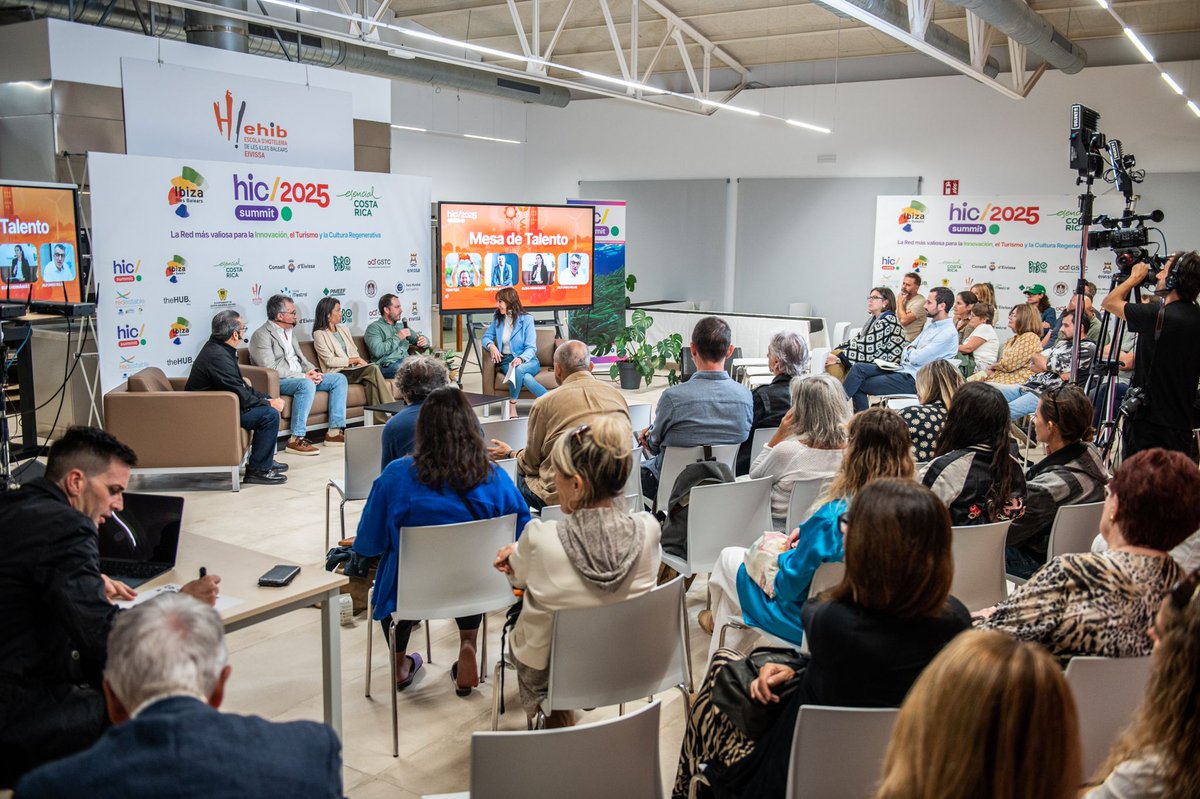 V3rtice's tweet image. La gastronomía sostenible ya no es el futuro. Es el presente. Desde V3rtice coordinamos la cobertura del #HICSummit2025 en Ibiza, posicionándolo como referente en sostenibilidad, innovación y gastronomía con propósito.
🎙️Haciendo ruido (del bueno) #TurismoSostenible #Comunicación