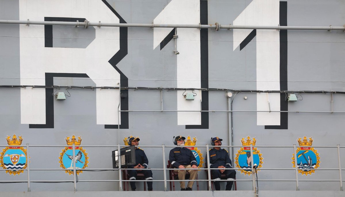 Indian PM Modi celebrates Diwali 🪔 onboard Aircraft carrier INS Vikrant