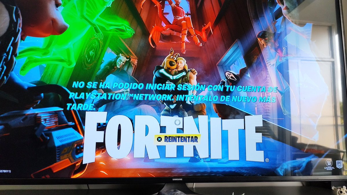 Mramosc95's tweet photo. @marcopitolindo A mi novio con la play tambien le pasa, no se libra nadie eh https://t.co/oxlNEz6biV