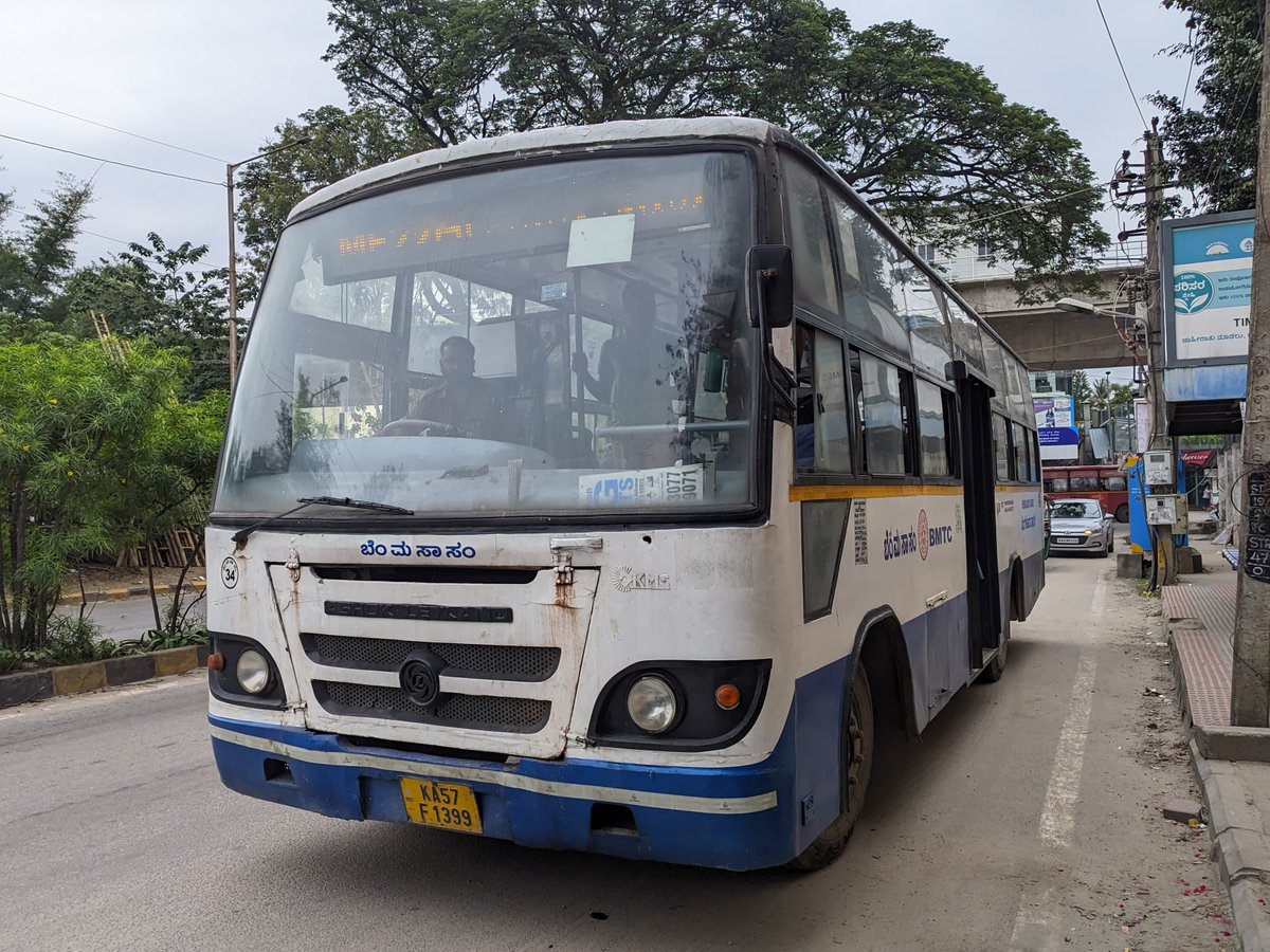 Ss2787's tweet image. Bannerghatta road - Hosur road connector !! Yellow line connector at Bommanahalli . BMTC connector to 201/MF-5/500D at Silkboard 

Hulimavu Gate to Silkboard every 20 mins !! MF-22HC via RTO office Vijaya Bank layout, Kodichikkanhalli !! 6AM to 930PM @FriendsofBMTC @ChristinMP_