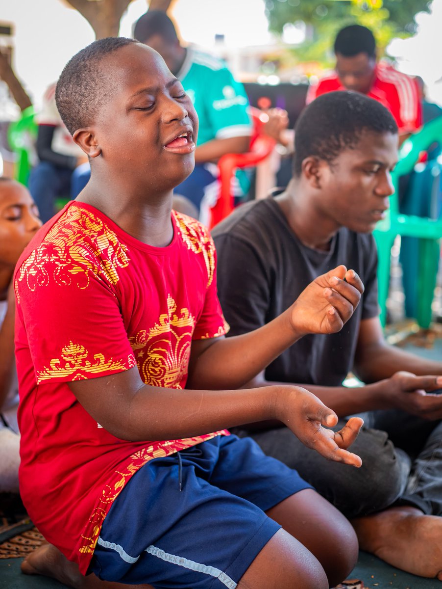 lfcbongo's tweet image. Tunaendelea kupenda, kusaidia, kuamini #YNWA