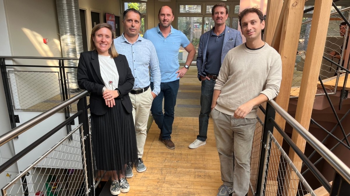 DavidSimplot's tweet image. Nouvelle promotion au @villageCASophia à @SophiaAntip0lis : 5 #startup innovantes (énergie, santé au travail, RH, mobilité, marketing local) intègrent l’accélérateur Une belle dynamique pour connecter idées, partenaires et croissance locale ! tribuca.net/nouvelle-promo… via @Tribuca…