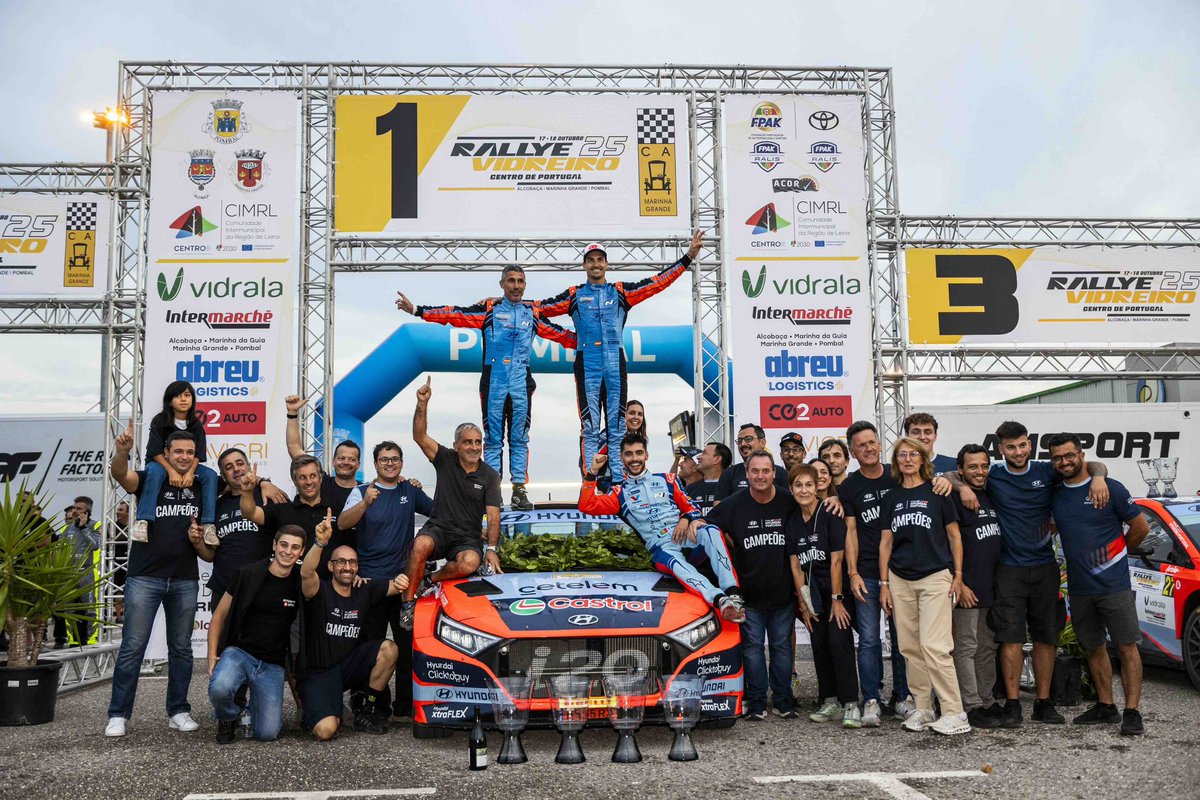 hourglassfnd's tweet photo. 📝 Dani Sordo se corona a lo grande campeón del CPR, al ganar el Rally Vidreiro Centro de Portugal

➡️ https://t.co/2DNtdmxoTp

#TeamHyundaiPortugal #CPR https://t.co/42hXye2uxB