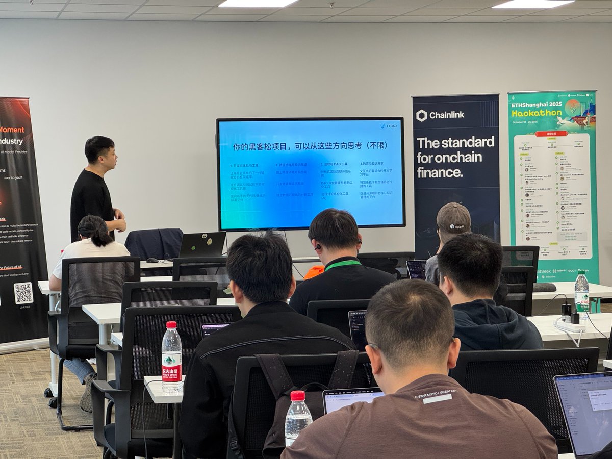 EthereumSH's tweet image. All workshops of #ETHShanghai Hackathon have come to a close!🥰

Huge thanks to today’s amazing speakers for sharing their insights and sparking so much inspiration 👇

👉 @Bitzack_01｜@LXDAO_Official Builder &amp;amp; GovNERDs of Optimism
👉 Frank｜@chainlink DevRel…