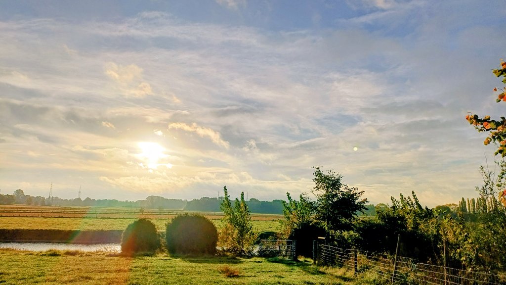 Ronny Popelier (@juron26) on Twitter photo #vrtweer Ronny Popelier Sint Baafs Vijve 9h18 #vrtweer Ronny Popelier Sint Baafs Vijve 9h18