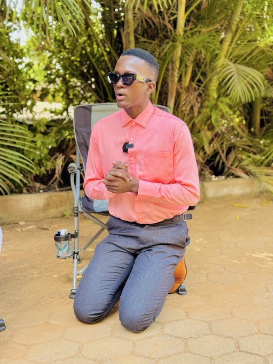 JuniorMariro's tweet photo. @Chicken should me handled by the law, what he'll are you teaching to the new generation,  recording yourself naked and doing hell on yourself # say no to homosexuality @BalaamBarugahar @PoliceUg https://t.co/ai6aFuah3f