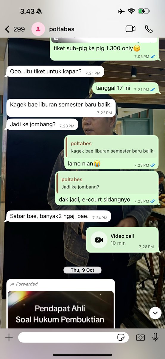 harusturn's tweet photo. @cutemistakess sama bgt lg😭😭 tb2 disuruh banyak-banyak ngaji https://t.co/eUozTpWncz