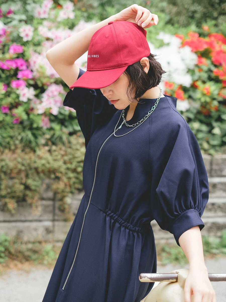 Reporis__'s tweet image. #17時のシンデレラ

シンデレラシリーズのワンピース👗
フロントジップで着脱簡単なのが一押しポイント👍
秋冬はシアートップスやタートルニットと合わせてご着用いただくのがオススメです✨

re-poris.jp/products/17-ci…