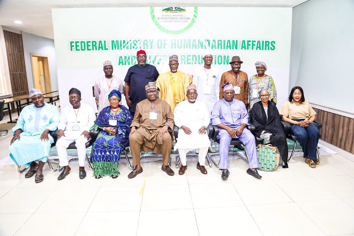fmha_pa's tweet photo. 2-day retreat concludes! Dr. Yusuf Tanko Sununu hails participants, says outcome is a stride towards institutional reform &amp; results-driven interventions. Ministry recommits to accountability, efficiency &amp; measurable impact #FMHAPR #HumanitarianExcellence
19/10/2025 https://t.co/iwWLUZKWjh