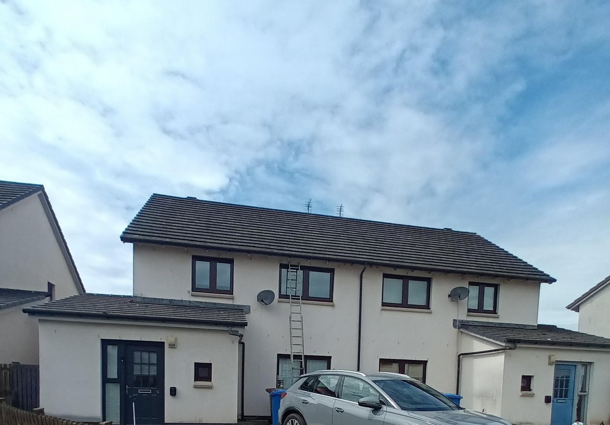 🏡 Irvine – Carters Rigg, Loudoun Rigg, Sanderson Avenue Estate Walkabout 🏡 

📅 TODAY Tuesday 21st October 
⏰ 12 pm
📍 Meeting Point: Car park area Loudoun Rigg 

Join Tenant Partners Sharon and Annmarie for a walk around the area and discuss any concerns or issues.