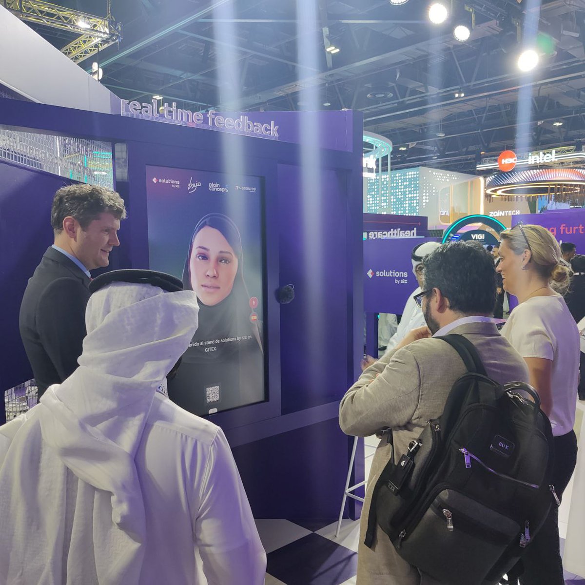 jorge_magic's tweet image. Just back from #GITEX2025 in Dubai 🇦🇪 — one of the world’s biggest tech events!
Together with @PlainConcepts, Bejo, and Solutions by STC, we showcased the next step beyond chatbots: AI #DigitalHuman Assistants that feel truly human
Always with you 24/7, on your smartphone.