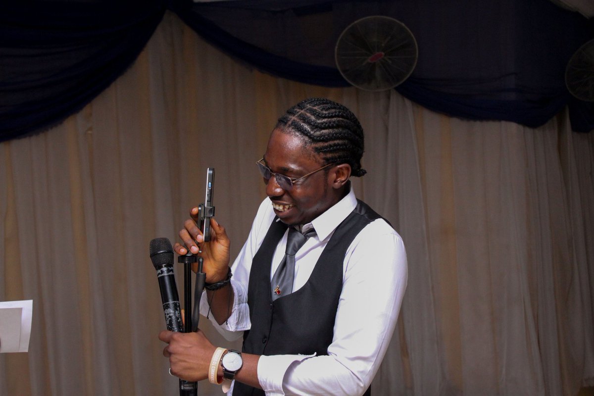 onaaraniseoluwa's tweet photo. Coop came!
Coop vibed!
Coop carried the crowd!
A host indeed! 🔥 
@Coopthathug 

SOUL'D OUT'25 https://t.co/cmrPtqBuho