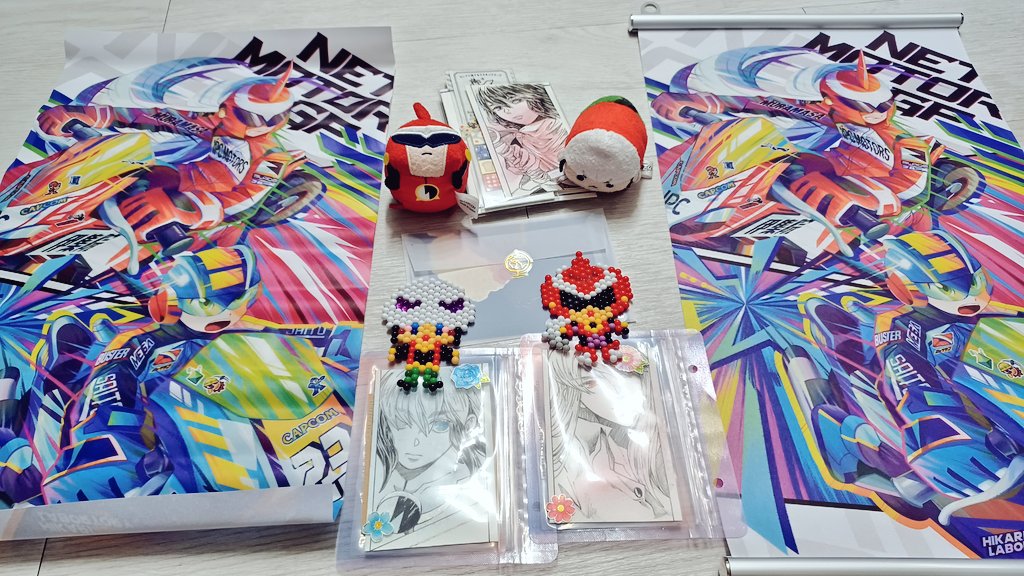 아니!!!! 감동 너무끼는데 ㅠㅠㅠㅠ
갈맥 (@ buysell_bird) 님한테서 산 족자봉이랑 토리하타(@ TORIHATA1 )님한테서 온 선물이...... ㅠㅠㅠㅠㅠㅠㅠ
아놔 너무행복해!!!!! 엉엉엉엉