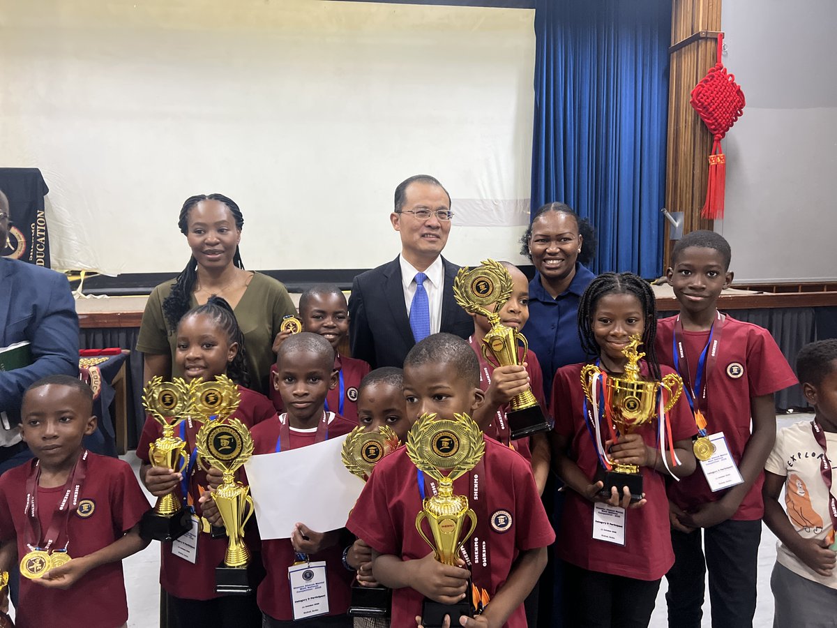 ChinaEmbNamibia's tweet image. On October 11, Ambassador Zhao Weiping was invited to attend the first National Abacus Mental Math Competition organized by Shenmo Education Namibia.

In his remarks, Ambassador Zhao said that the abacus calculation is a great invention of the Chinese nation dating back to 1,800…