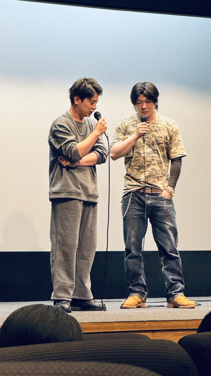 ____7___2__3_'s tweet photo. 足首を狙ってる時の伊能さんも置いておきます https://t.co/I0KwUAU8wA