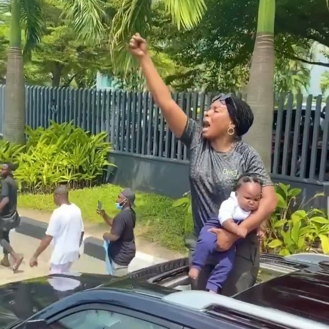 DiceyPrince_'s tweet image. The day hell fell silent because all the demons were in Nigeria.
We shall never forget. #EndSARS