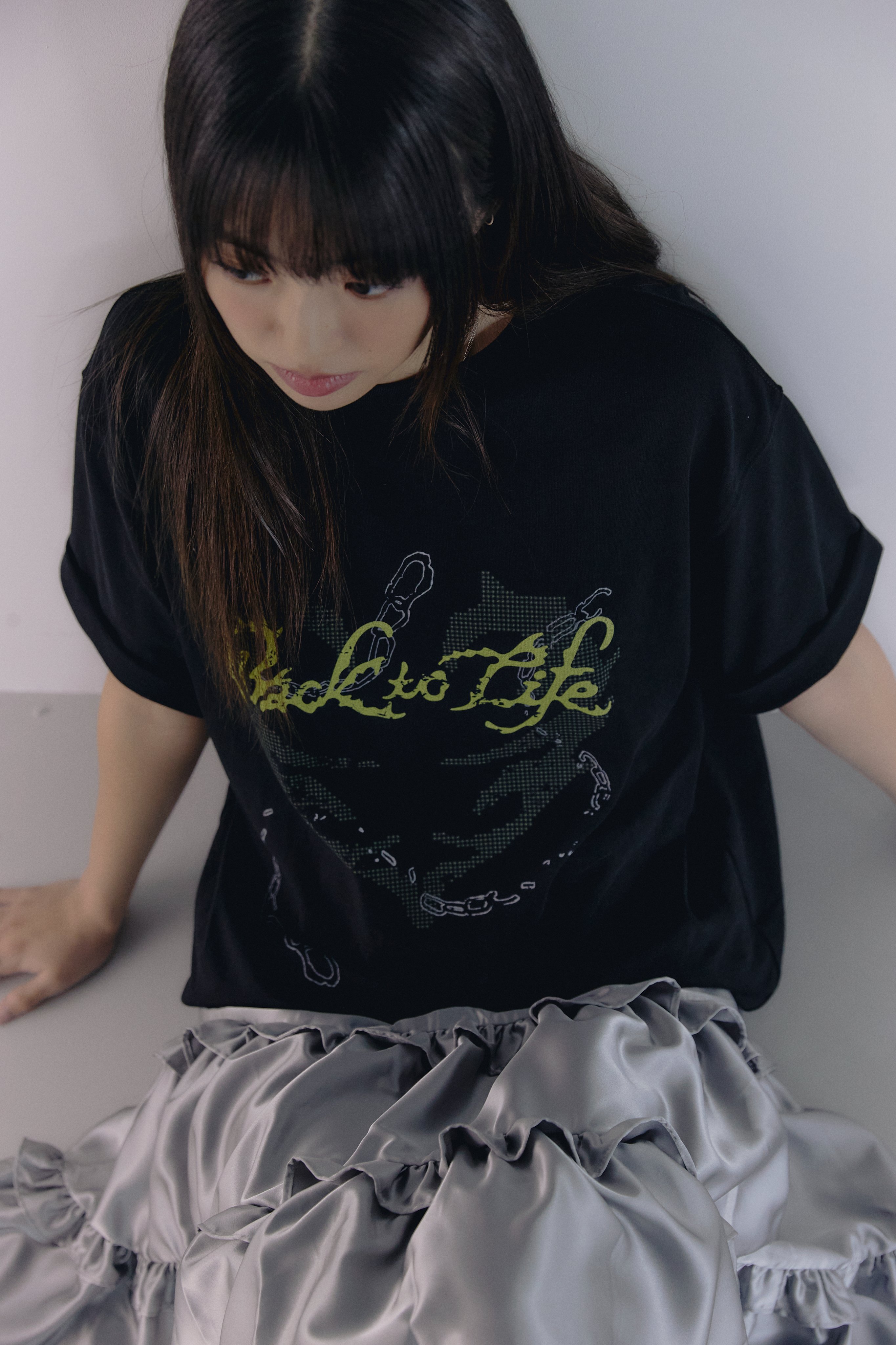 Echo] Tシャツ – HYBE公式・限定アイテム Echo] Tシャツ – HYBE