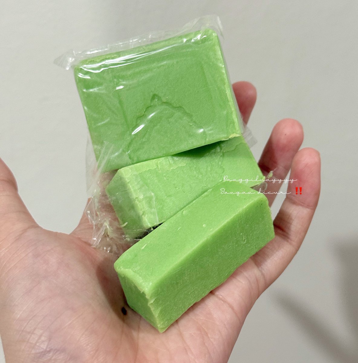 •• sabun viral tp GONG

sabunnya ini gak heran kalo viral banget buat mencerahkan kulit dan meratakan warna kulit yg belang di aku bekerja dengan sangat WAWWW akhirnya rata lagi ni kulitku 👍🏻

🎀 s.shopee.co.id/2VjFbAJ7Qj

pantesan dari jaman ke jaman pada rekomendasiin ini sabun