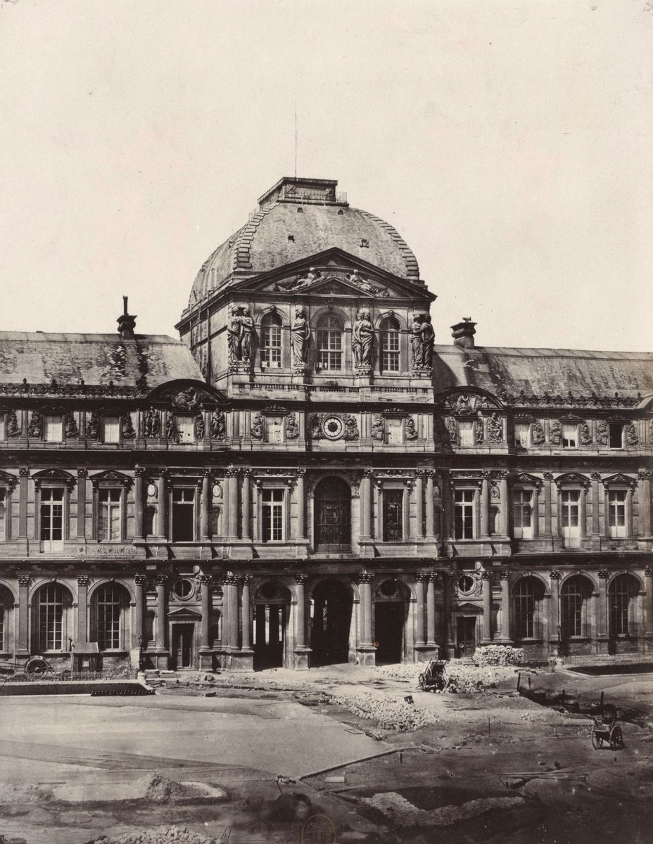 Waken Minds 𓂀 (@wakenminds) on Twitter photo Pavillon de l'Horloge, France, 1853
Looks like post reset on the outside, almost as if they just uncovered the structure recently. Pavillon de l'Horloge, France, 1853
Looks like post reset on the outside, almost as if they just uncovered the structure recently.