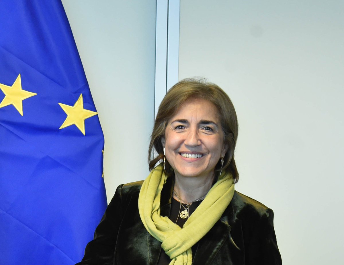 “Regions shape the future of Europe.
The C4T Community of Practice is our dedicated platform to support them. By being part of it, all regions can get help to become more competitive and sustainable." - <a href="/ChristophidouEU/">Themis Christophidou</a>, Director General for Regional and Urban Policy.