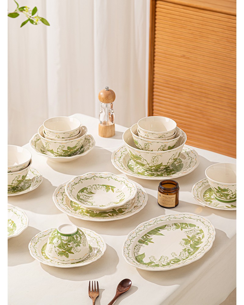 Fuga_ceramics's tweet image. Dinner just got a whole lot more stylish 🍽️✨ Our ceramic tableware combines effortless cleaning with timeless elegance—perfect for busy kitchens and beautiful tablescapes. Upgrade your dining experience today! #CeramicTableware #EasyClean #ElegantDining #TablewareDesign