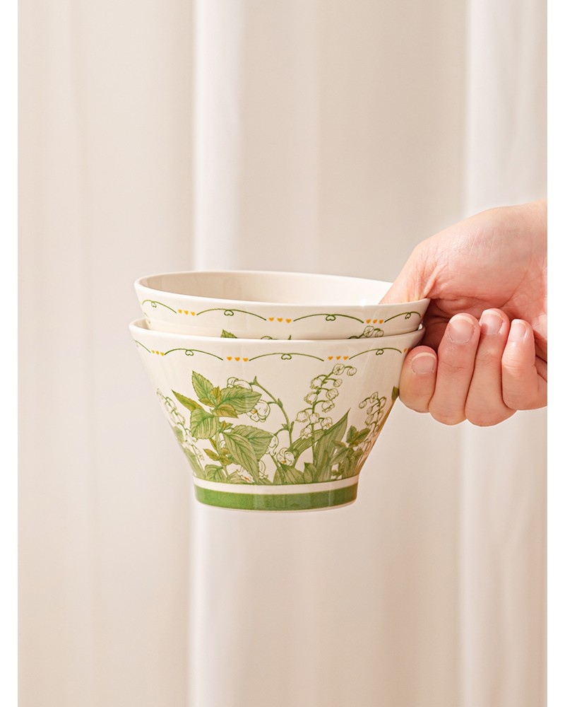 Fuga_ceramics's tweet image. Dinner just got a whole lot more stylish 🍽️✨ Our ceramic tableware combines effortless cleaning with timeless elegance—perfect for busy kitchens and beautiful tablescapes. Upgrade your dining experience today! #CeramicTableware #EasyClean #ElegantDining #TablewareDesign