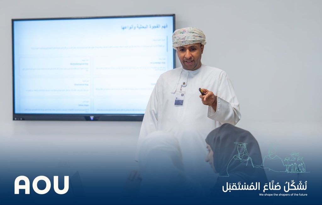 aou_oman's tweet photo. #ورشة

نظّمت #الجامعة_العربية_المفتوحة ورشة بعنوان تحليل فصل الدراسات السابقة في البحث العلمي باستخدام أدوات الذكاء الاصطناعي، قدّمها د. سامي المزروعي، بهدف تمكين الباحثين من توظيف تقنيات الذكاء الاصطناعي في تحليل النصوص وتطوير الدراسات العلمية.

#Aou #الذكاء_الاصطناعي #AI https://t.co/mtbil2hMlm