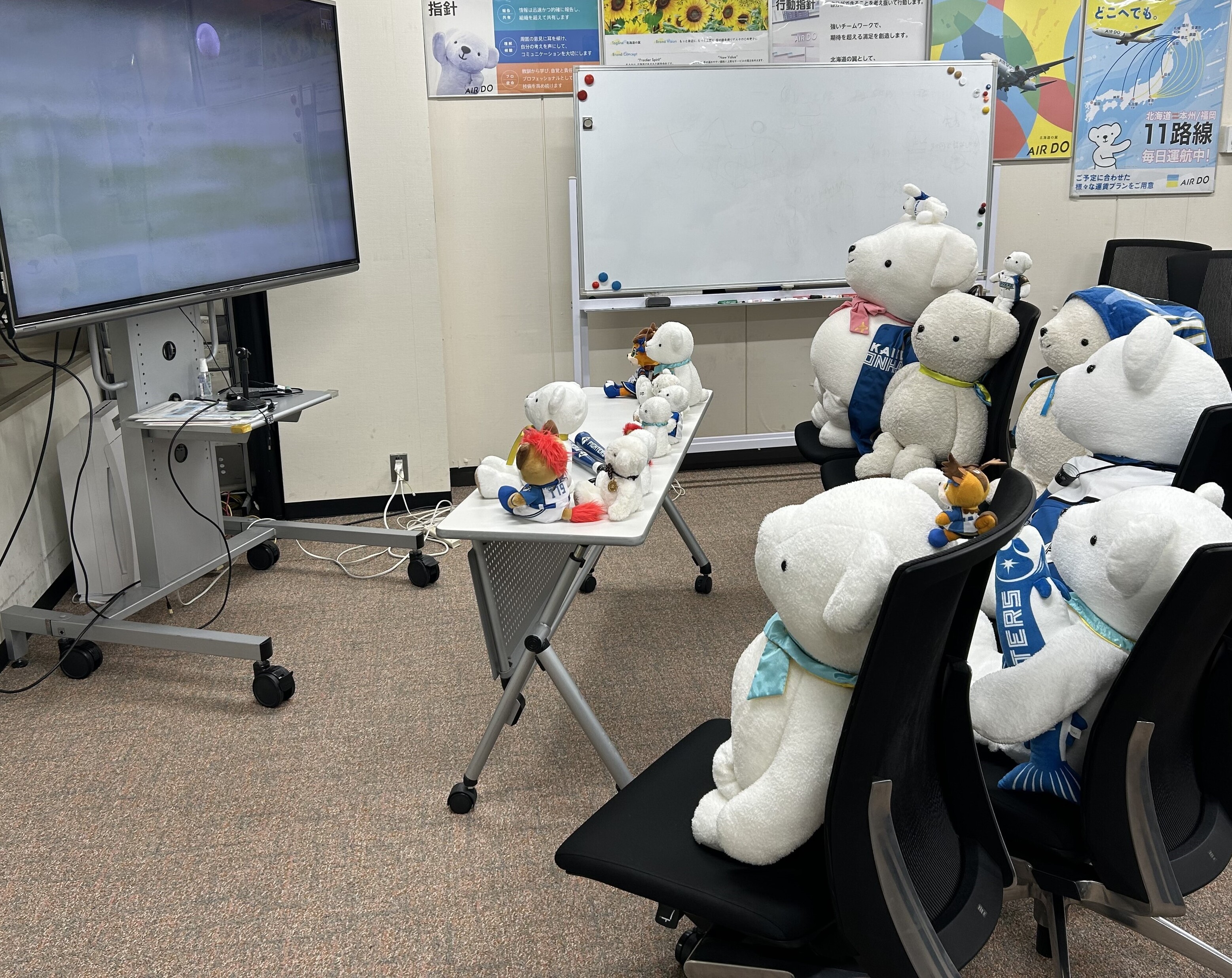 みにゃんページ みにゃん (@mnyn0) / X