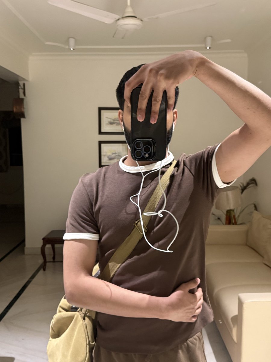 hardikthecoder's tweet image. gm to those that still gm.
