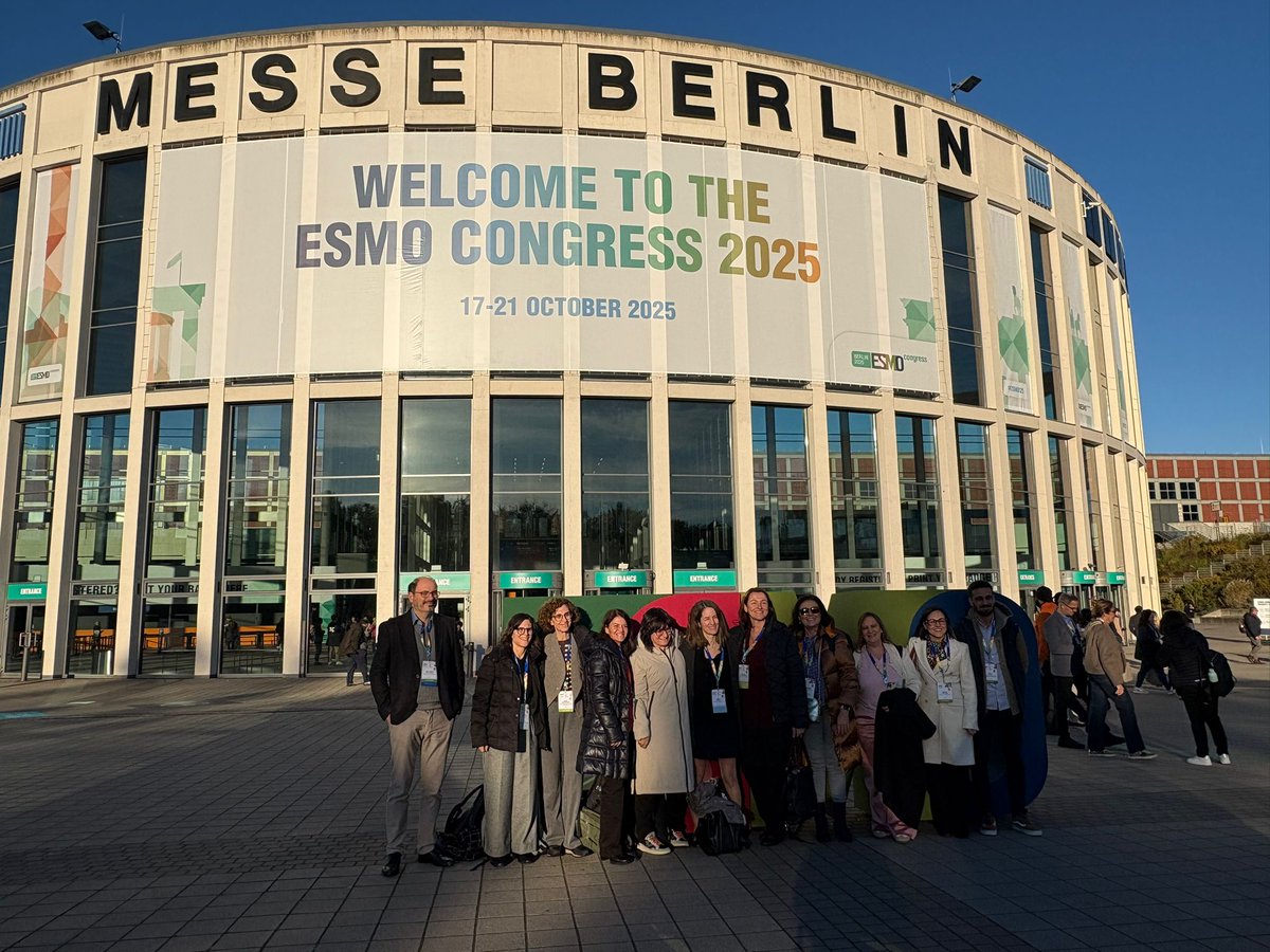 📸 Finalizamos unos días intensos de ciencia, reencuentros e inspiración.

En #ESMO25, hemos tenido la oportunidad de compartir el trabajo de todo un equipo comprometido con la investigación clínica y traslacional en cáncer ginecológico.

Gracias a quienes habéis seguido nuestras