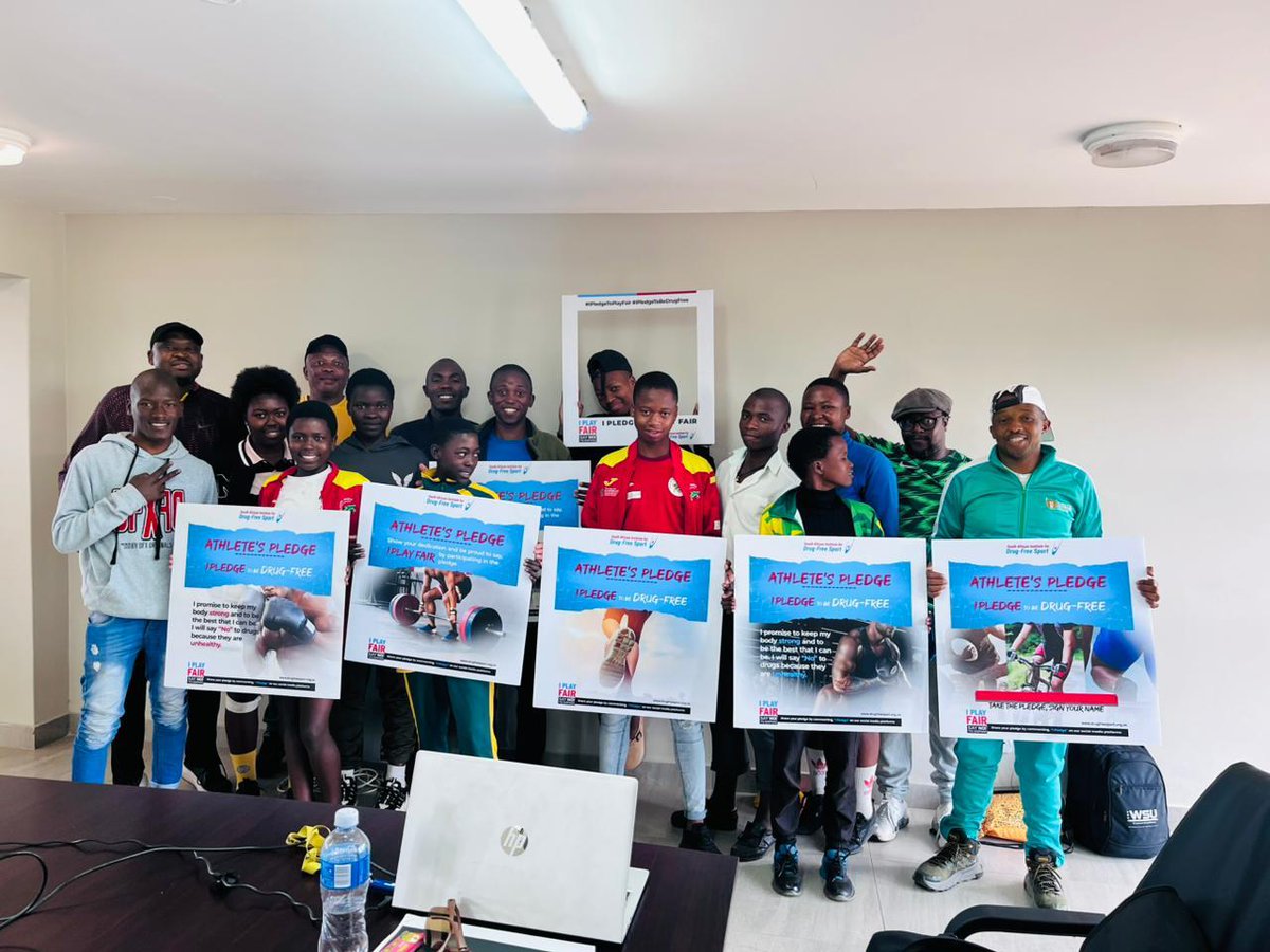 drugfreesportZA's tweet image. SAIDS had an Anti-Doping workshop with Eastern Cape Academy of Sport athletes in Bizana. Educating high-performance athletes about consequences and dangers of doping in sport.

#PlayFair #PerformSmart #EasternCapeAcademyOfSport #DopingEducation #SportIntegrity #FairPlay
