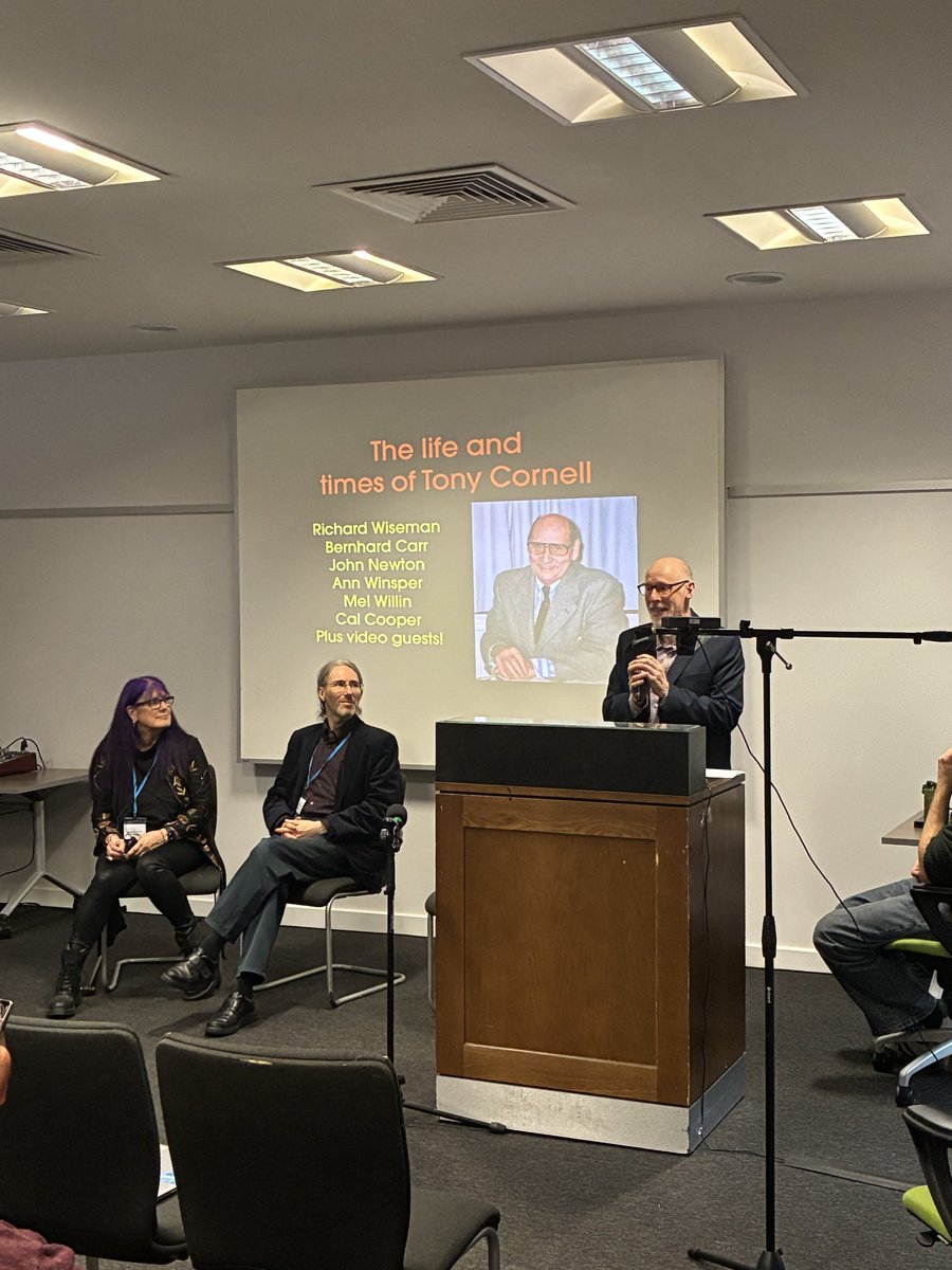 CallumECooper's tweet image. #MondayMorning back teaching #parapsychology at @UniNorthants . 

Such a wonderful weekend at @SPR1882 48th conference, Oxford. Finishing with a panel on Tony Cornell hosted by Prof. @RichardWiseman Thank you to all involved for making the weekend what it was!! 📚👻 🧠 📈 📊