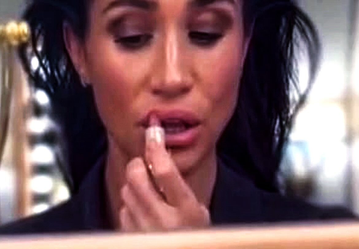 ✍️The Times - Hilary Rose
   
Is Meghan Markle about to launch a make-up brand? 

< Last month she was flogging jam. The month before that it was the clothes she wears, with online links.
Now the Duchess of Sus is rumoured to be planning her own line of make-up
which will