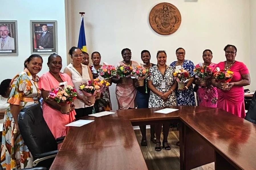 Seychelles Ministry of Finance tweet media
