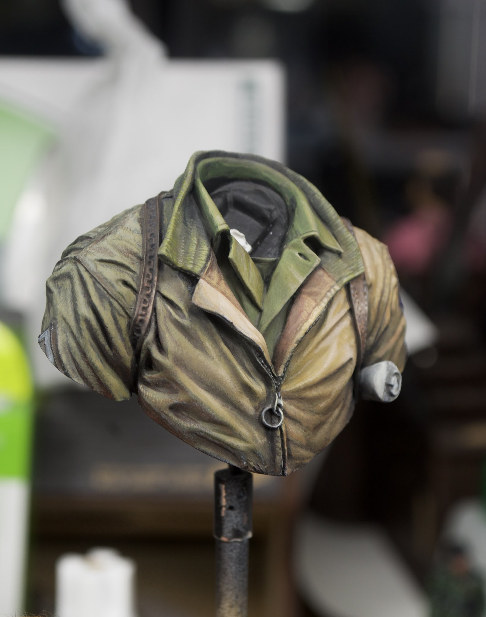 レディバスト 像 バストフィギュア - Search / X