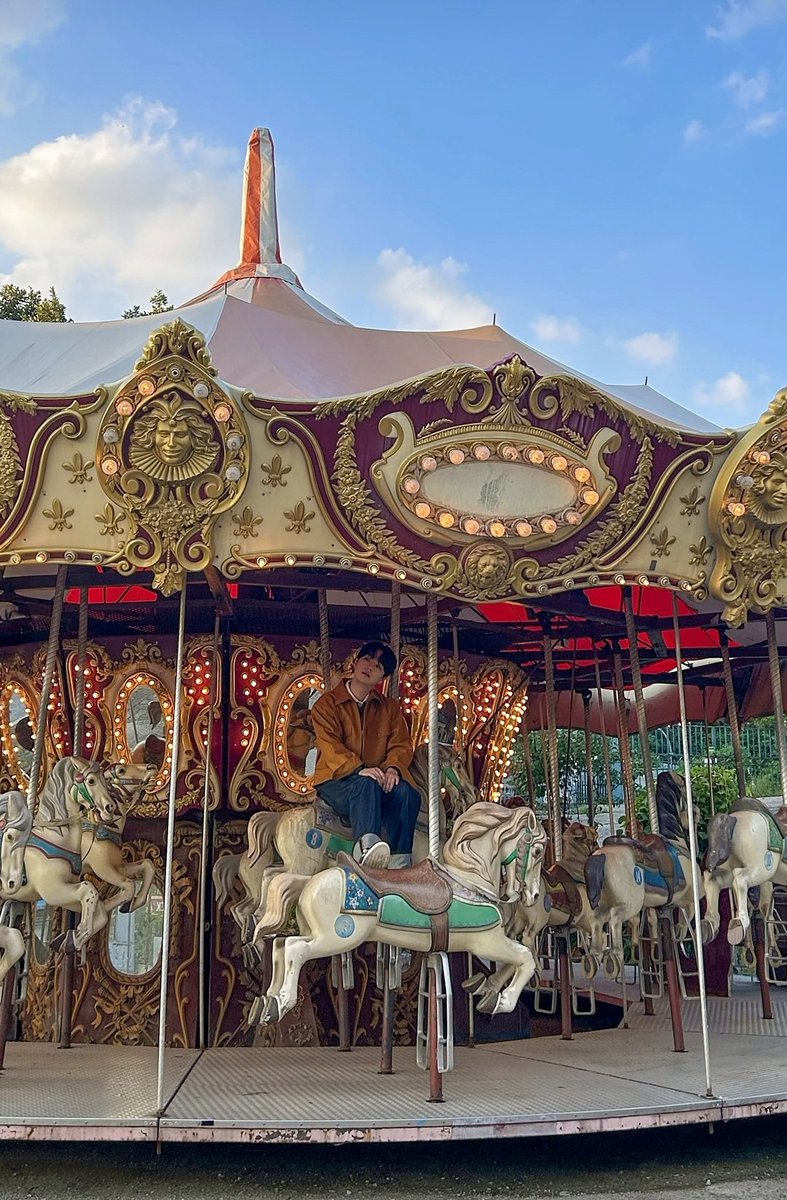 chanddo2__'s tweet image. 공식 인스스 #이찬원
아띠 귀여워 ㅎㅎ