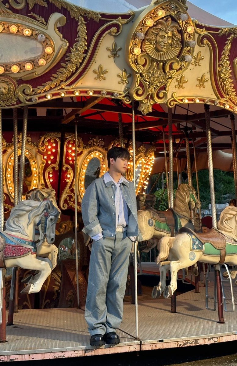 chanddo2__'s tweet image. 공식 인스스 #이찬원
아띠 귀여워 ㅎㅎ