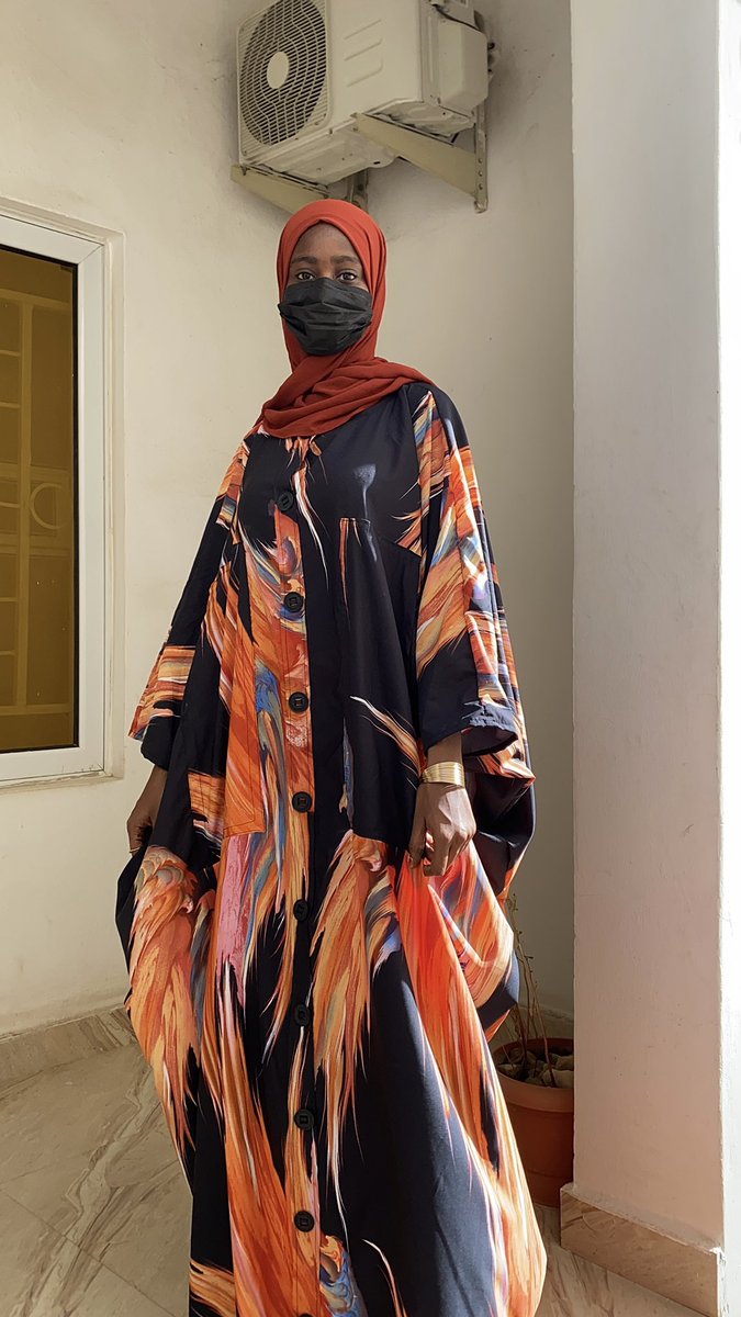 silhouette_ngr's tweet image. They said “boubou with pockets?”
We said “yes, with pockets!.” 😌
Our OG bestseller is back in new and refreshing gorgeous prints!
The Pocket Boubou: because comfort can still be classy.👌🏾😌
NGN 17,500 (veil sold separately)