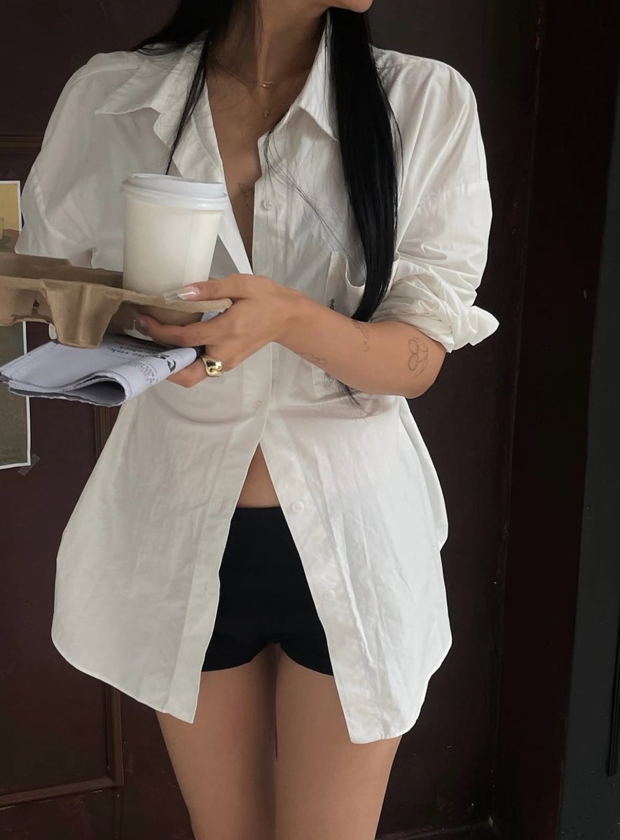 imlazystudios's tweet image. 셔츠 코디가 어딘가 밋밋하다면? 10초만에 타투 포인트를 톡 얹어보세요⋆˚꩜.ᐟ 타투아티스트 엘시님의 타투를 그대로 담은 타투스티커를 소개합니다♡

✧ ELSIE 01

🔗lazystudios.co.kr/ALL/?idx=3145

#타투스티커 #tattoosticker #temporarytattoo