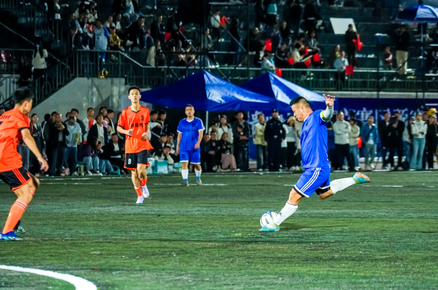 InZunyi's tweet image. ⚽Guizhou's Village Super League is now ON!

This grassroots soccer competition kicked off in #Zunyi and across the province on Oct 18. #ZunyiSports