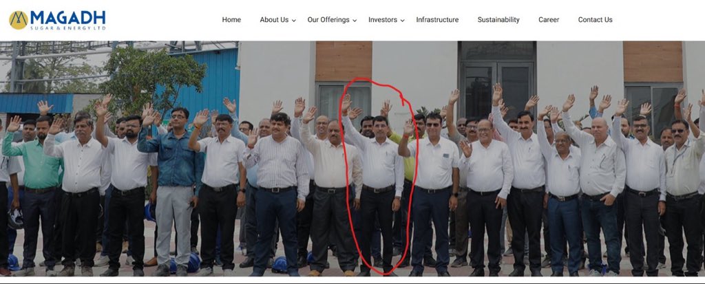 TeamSaath's tweet image. He has been identified in the below two pics. Very soon his name will be out too. Such pedophiles need to be treated as per the Law.