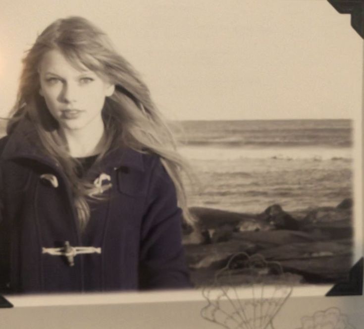 sevenstanfr's tweet image. She was 3 minute old here