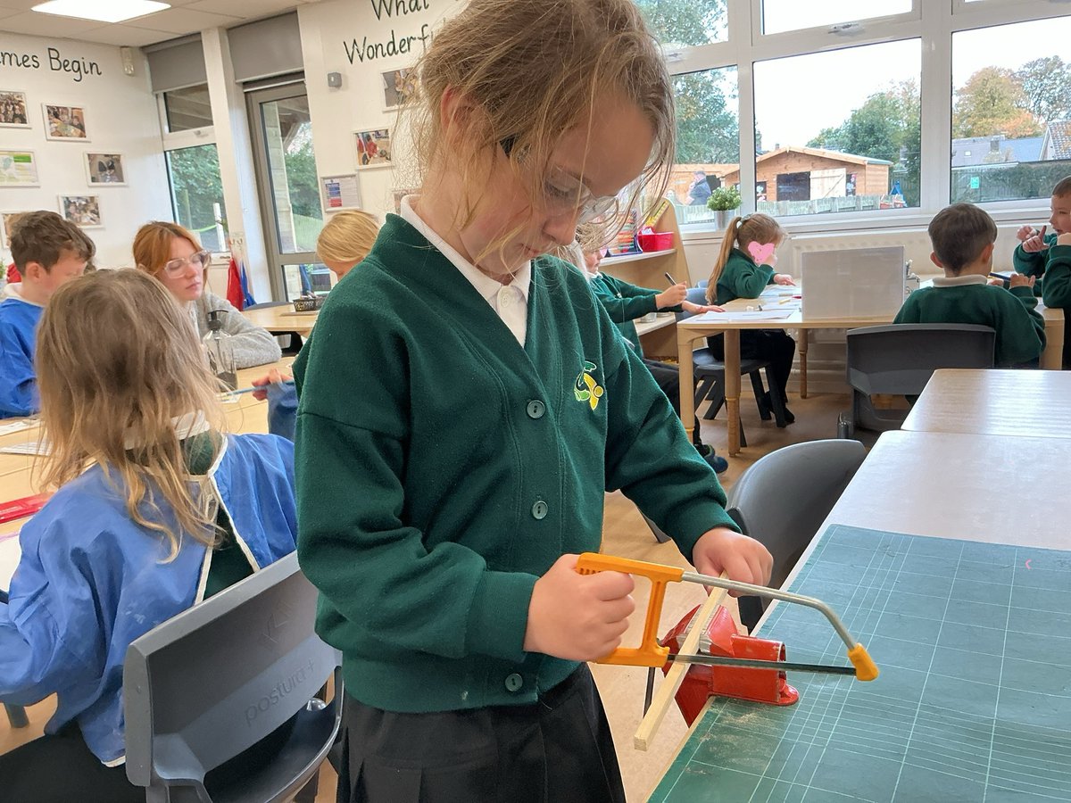 SedgefieldHardw's tweet image. Year 1 have been learning how to use the woodwork area safely — wearing goggles, using vices, and handling hacksaws with care. Now they’re excited to plan and build their own wooden creations! 🪚🪵👷♂️ #DesignTechnology