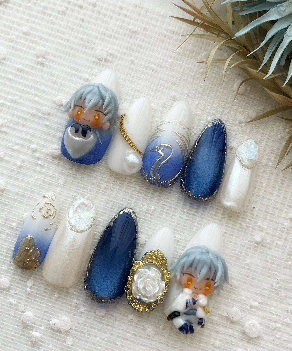 鶴丸の過去デザインを一部変更で作成しました🫶
青と白のグラデーション可愛い〜!!
ネイビーのマグネットもうるうるで最高です🫢♡