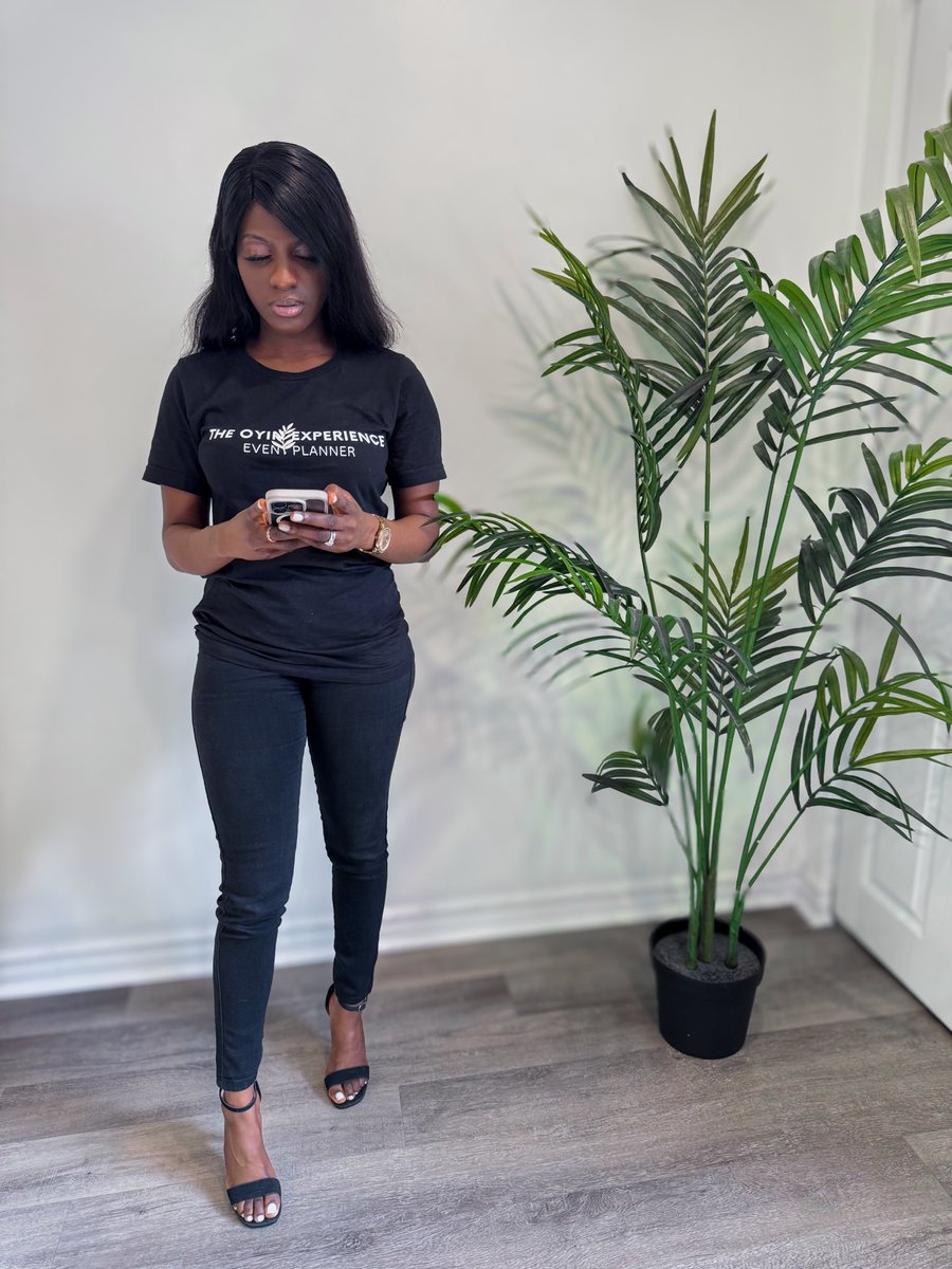 msadeteee's tweet image. It’s a boss babe’s birthday today🔥🎉🥂✨ 
#theoyinexperience  #weddingplanner #eventplanner #ottawa #canada