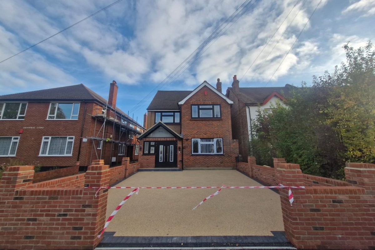 Crown Paving tweet media