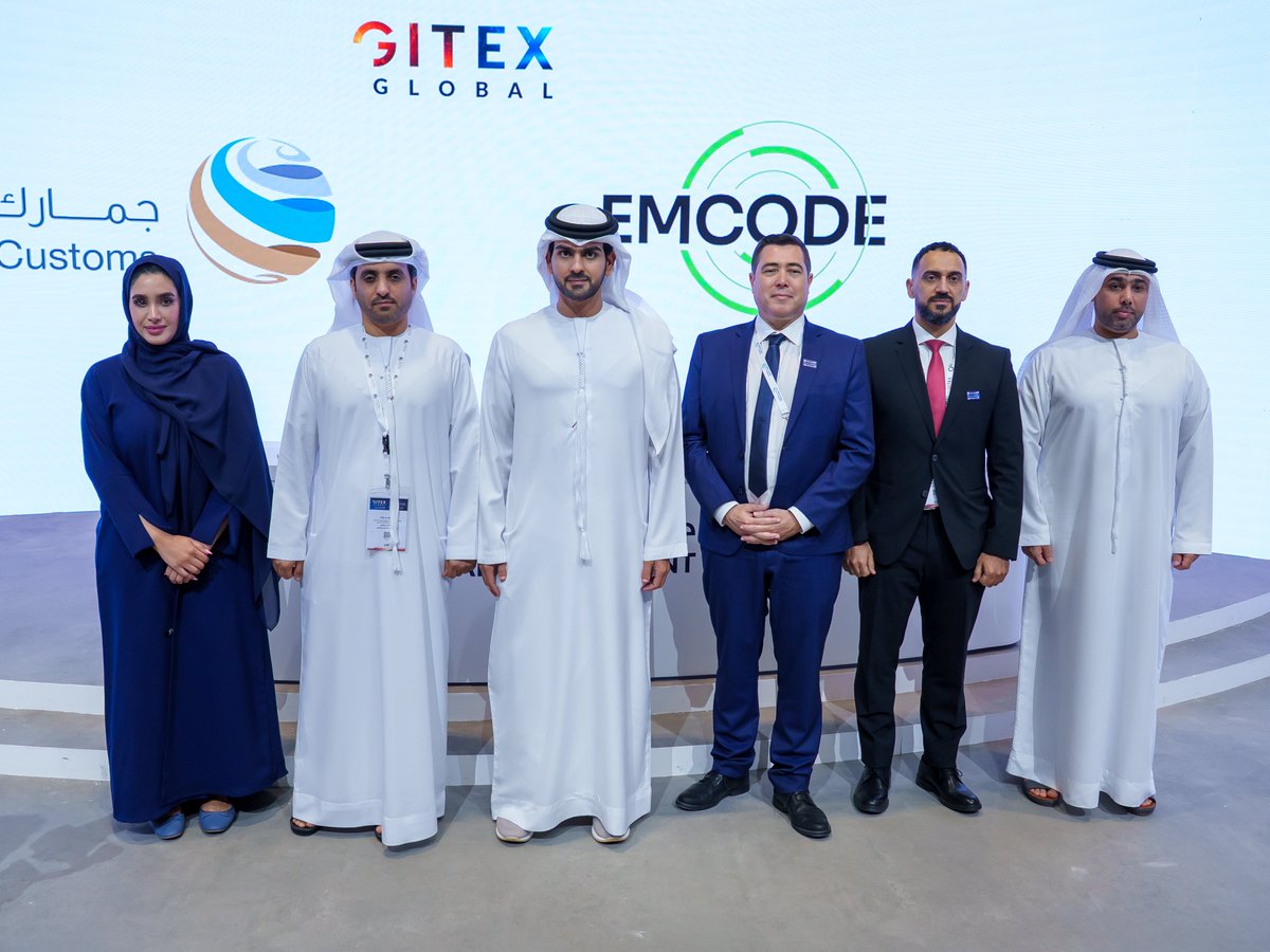 uxe_ai's tweet image. Empowering the future of smart trade.

#Emcode Technology LLC (a #UXE Group company) has signed a Memorandum of Understanding (MoU) with Dubai Customs to advance Al-driven innovation and digital transformation in global trade and logistics.

Know more - uxe.ai/media/news