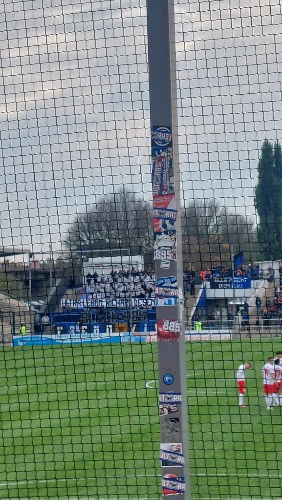 Als am Morgen der Wecker klingelte war meine Motivation am Tiefpunkt und den Vortag sollte ich auch bis zum Abend nicht ganz aus den Knochen kriegen, aber bei geilen Wetter und per PKW schrubbten sich die Kilometer. Sieg im kl. Derby, Blick nach vorne und oben, OFC!